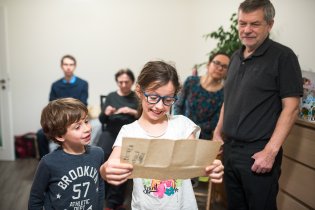 Jen co se naučil psát, začal rozdávat dárky i Ježíšek Ráďa