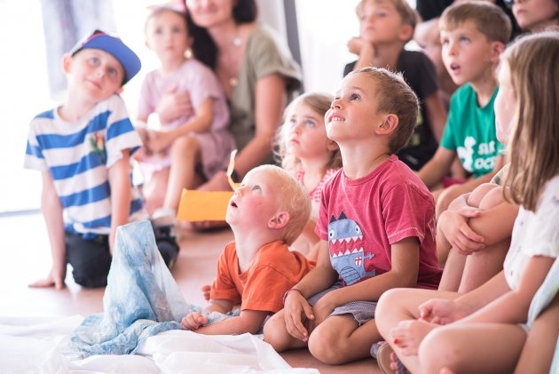 Vystoupení Chlapeček a dálka Divadélka Pod Širákem bylo fascinující