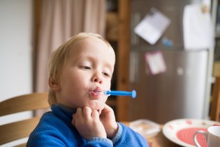 Dávat si lék může být docela zábavné