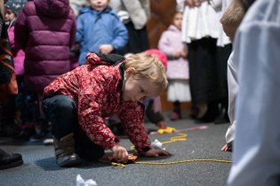 Ale druhý den na katechezi už zase vesele drandil po závodní dráze