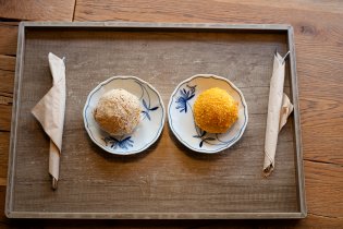 Knedlíkárna na Národní - tak dlouho jsme mlsně chodili kolem, až jsme tentokrát neodolali (mají i bzl variantu)