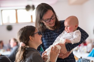 A my s Verunkou jsme si ho zapůjčily po slavnostním obědě