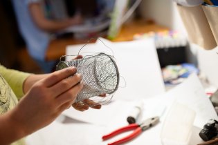 Po shlédnutí jednoho dílu Toulavé kamery se Ráďa pustil do