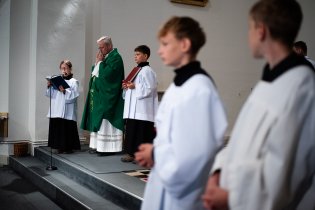 Verunka poprvé čte přímluvy