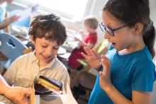 Že by jeden nejlepší z dárečků k narozeninám?