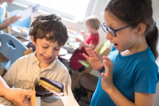 Že by jeden nejlepší z dárečků k narozeninám?