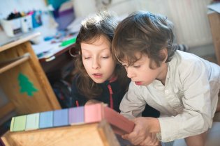 Soustředěná spolupráce na uměleckém díle