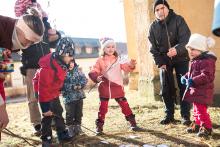 Rybaření chytne děti i dospělé