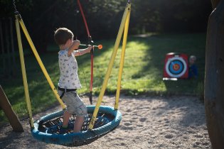 Místo pohyblivého terče máme tentokrát pohyblivého střelce