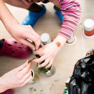 Pikýrování jde hned lépe od ruky, když místo dvou jsou ty ruce rovnou čtyři