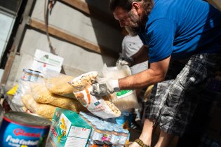 Vypadá to, že na táboře holky o hladu nebudou