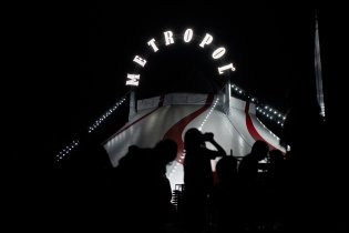 Cirkus Metropol v Chocni, záruka "out-of-the-box" zážitku pro děti a velké únavy pro jejich doprovod