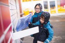 Vyzvedávání objednávak z Alza boxu zavání dobrodružstvím - kterápak schránka se nám otevře?