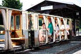 Stihli jsme i výlet vláčkem