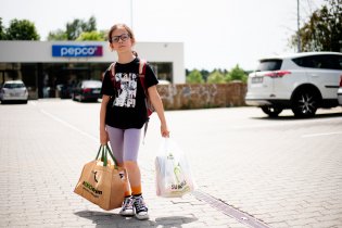 Když mamka s klukama vyrazí na celý den do zoo, můžou si Verča s tátou v klidu nakupovat