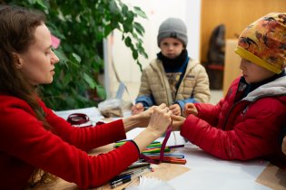 Adventní tvoření na radnici mělo letos zástupce z naší farnosti