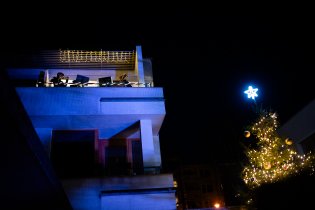 A k rozsvěcení stromečku zněl žesťový doprovod