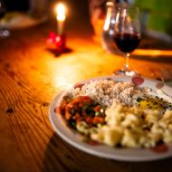 Tahle večeře na nás doma čekala po návratu z výročního rande, děkujeme dětem a slečně hlídačce za krásné překvapení!