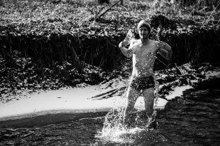 Hádejte, ve které říčce se Tom otužoval tentokrát