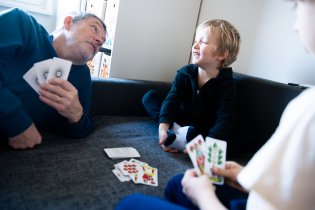 To koukáš, dědo, jak jsem rychle vyhrál, co?