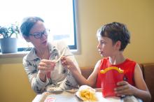 Souboj hranolek, ne vždy vyhrává ta delší