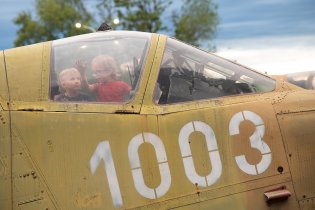 A prozkoumat zdejší venkovní exponáty