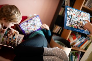 Děti si prolistovaly "své" fotoknihy