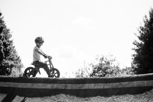 Pane, není vám tam nahoře trošku ouzko?