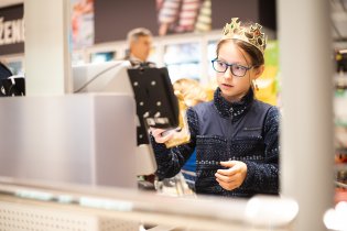 Samoobslužné pokladny se staly záležitostí vskutku královskou