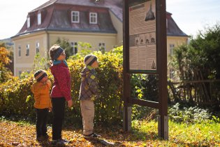 Neděle ráno v Chrastavě, mají tu moc krásný kostel, který vypadá skoro jako katedrála