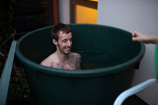 nebo ponor do ledového jezera