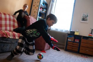 Hádejte, co má Ráďa na sobě nového