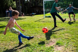 V rámci velké rodinné sešlosti se odehrál i velký rodinný fotbalový mač
