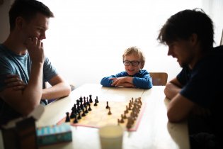 Z Vikiho se vyklubal kibic tak zdatný, že měl chvíli dokonce zalepenou pusinku izolepou