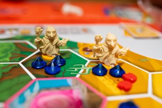 Sběrači jablek a safírů jdou do akce