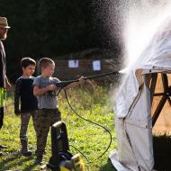 Čištění jurty vapkou - existuje snad něco dobrodružnějšího?