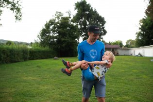 Myslíš to vážně, Filipe, že mě hodíš do řeky, nebo nemyslíš?