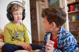 Viki, tak co slyšíš?