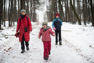 Jděte chvíli vedle sebe, ať vás můžu vyfotit!