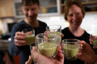 A připili si výborným smoothie